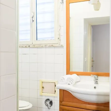 Διαμέρισμα Cantoni Small *