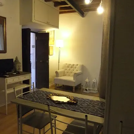 Cantoni Small 아파트 *
